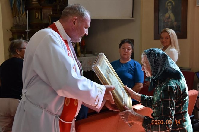Uz devedeseti rođendan baki Tereziji Talan stigao i blagoslov Pape Franje